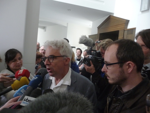 Me William Bourdon, inteviewed by many journalists after his pleading speech.