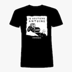 The t-shirt features a drawing with the words ‘Je soutiens Antoine’